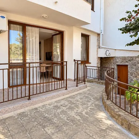 Messambria Prestige & Pools By Noks